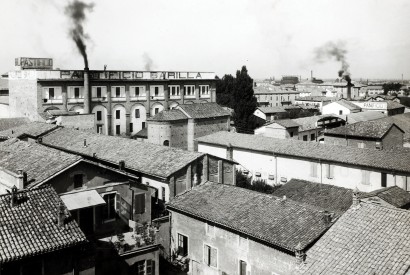 The extension of Barilla plant in a photo by Luigi Vaghi of 1923 [ASB A 28].