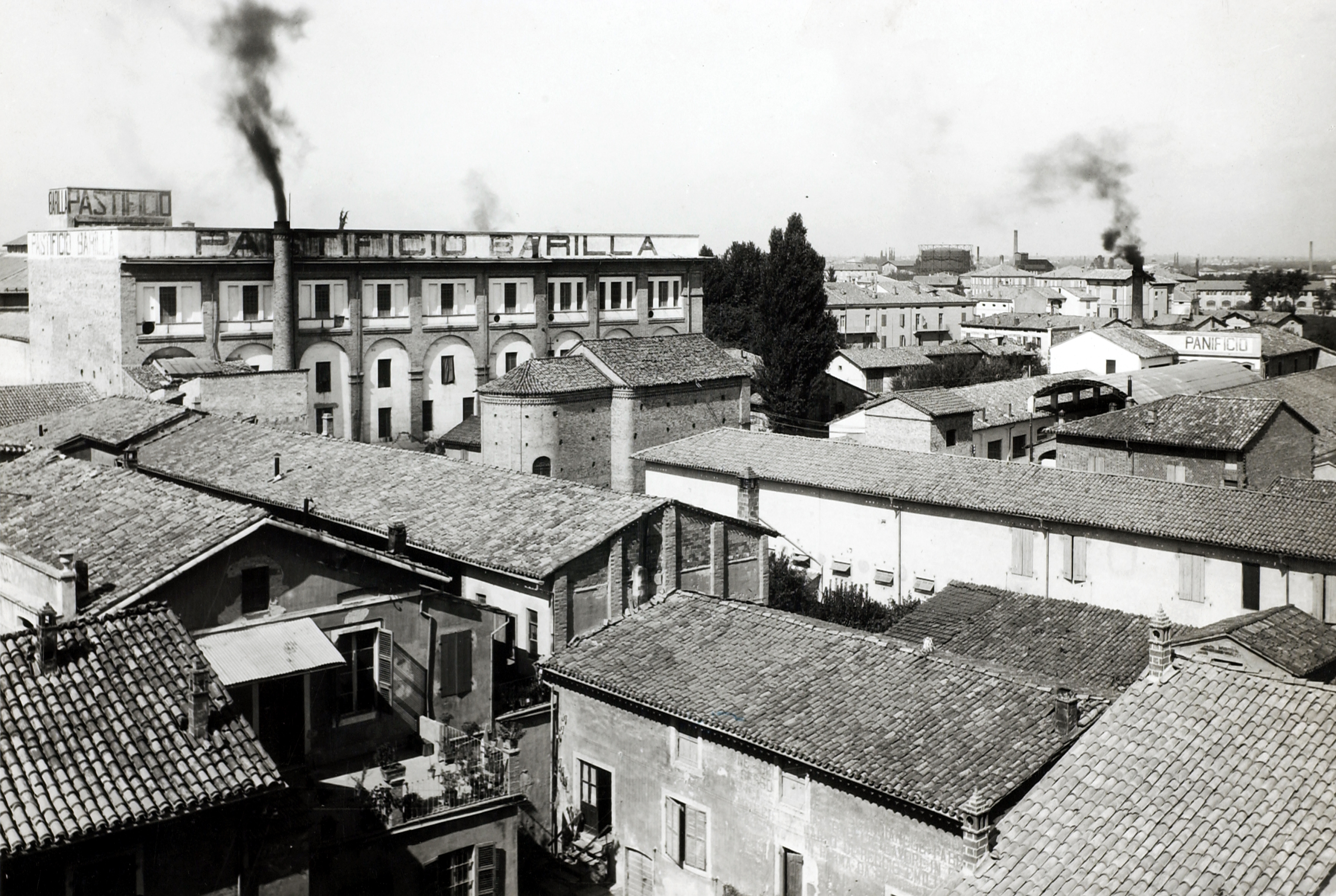 L’ampliamento dello stabilimento Barilla in uno scatto di Luigi Vaghi del 1923 [ASB A 28].