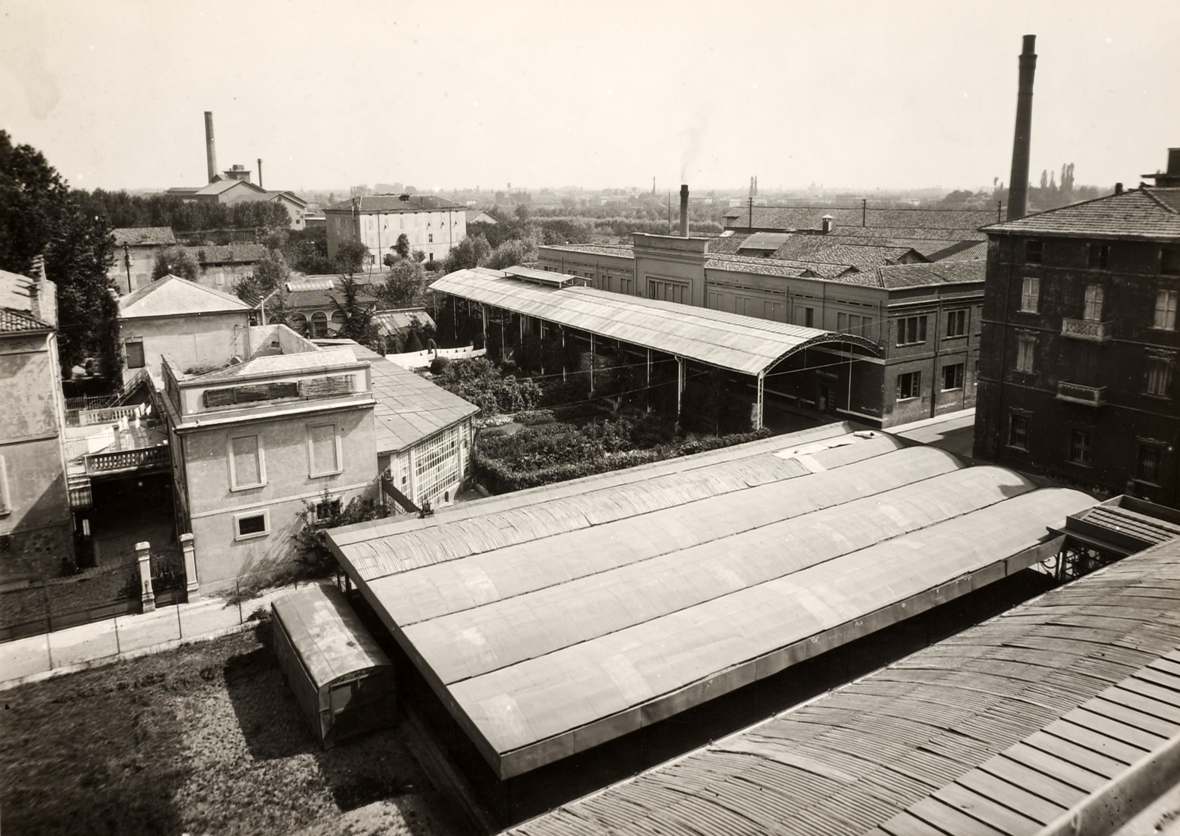 Il Panificio Barilla visto dall’alto da Sud-Ovest in una foto del 1930 [ASB A 68].