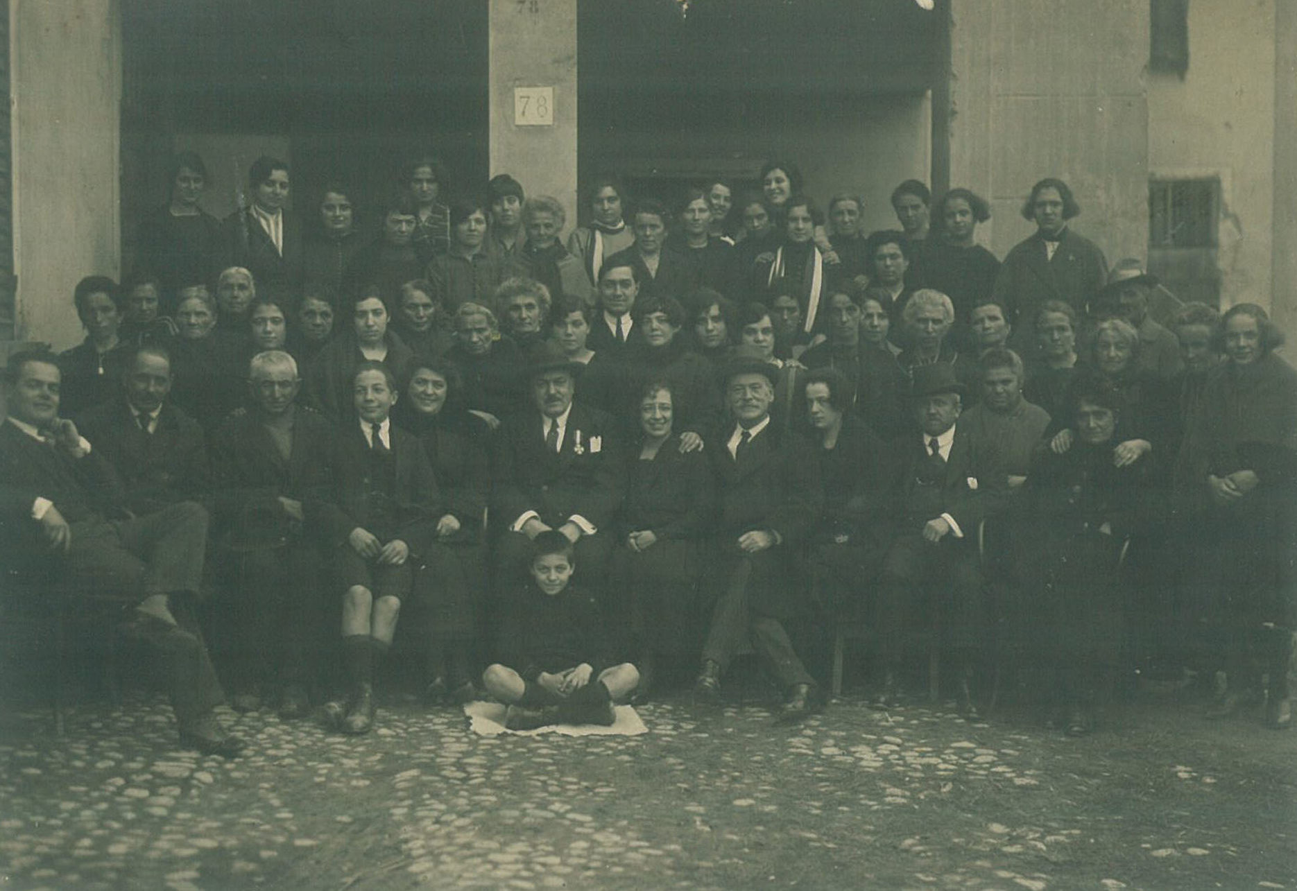 Maestranze del Pastificio Braibanti nel 1930