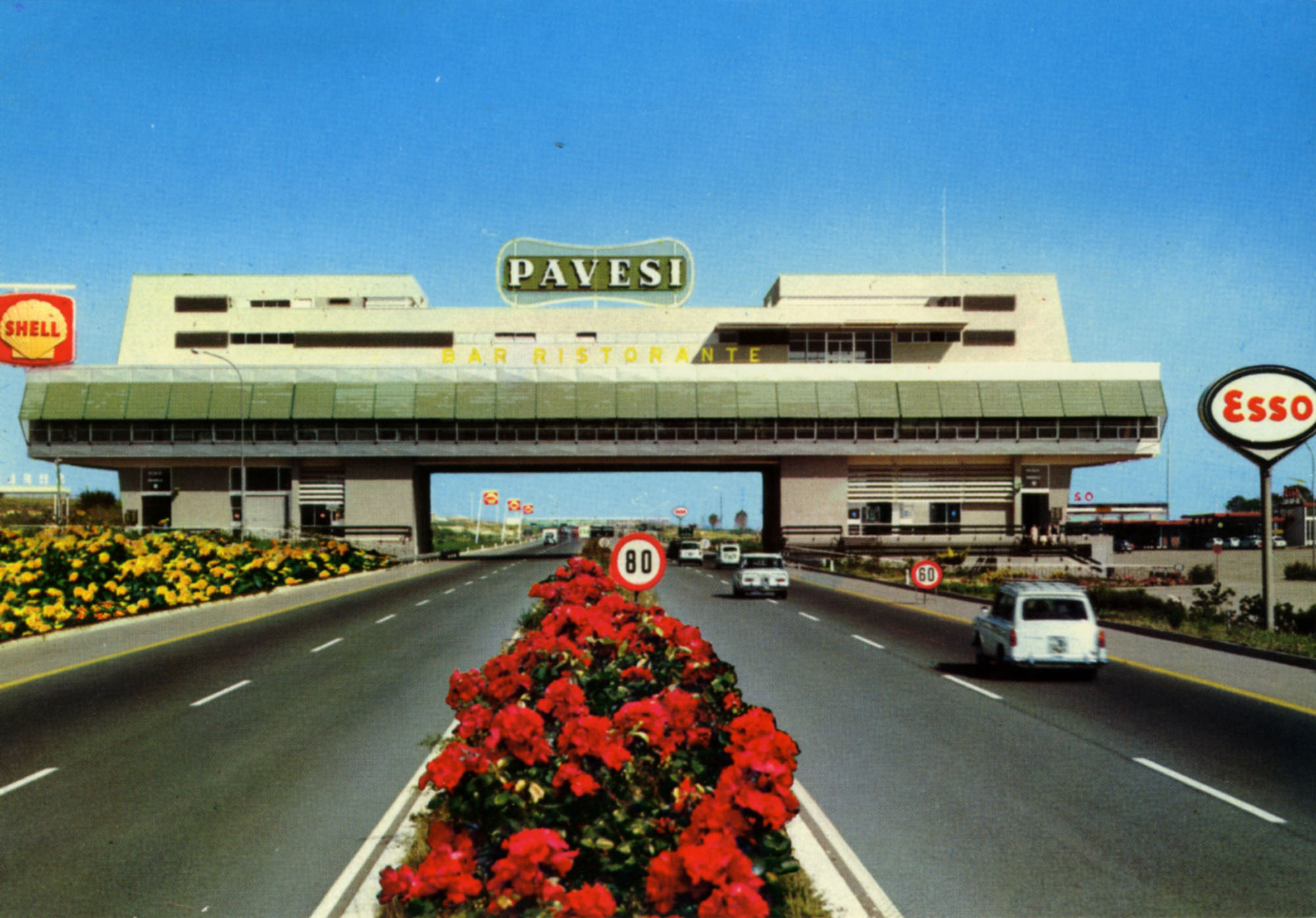 Pavesi Service Station postcard - Ferronia