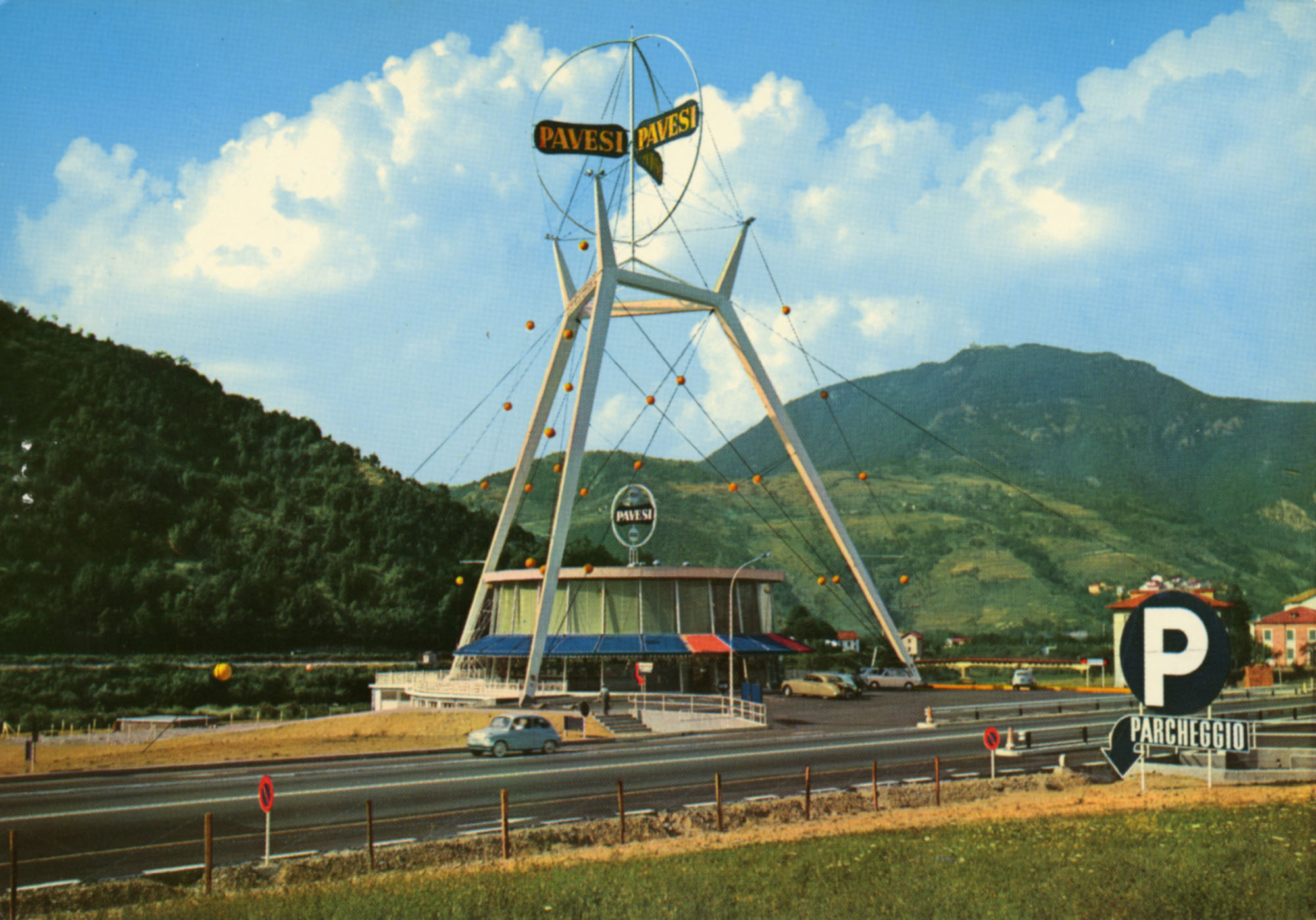 Pavesi Service Station postcard - Giovi Ronco Scrivia