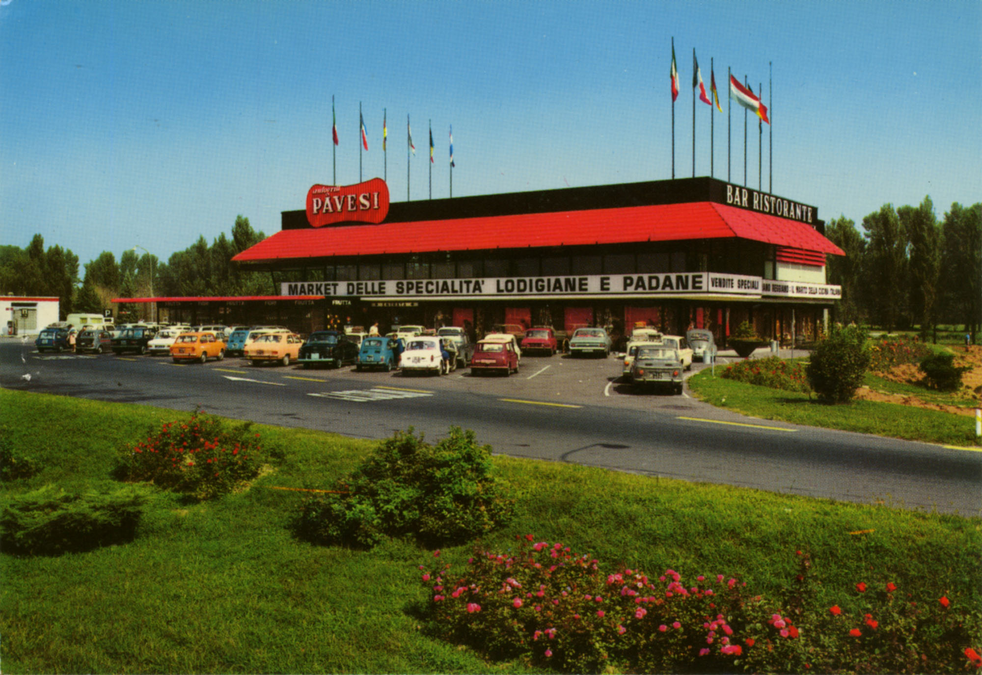 Pavesi Service Station postcard - San Zenone