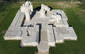 Pietro Cascella monumento Campi di grano 1982 vista dall alto