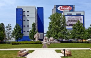 Pietro Cascella, Monumento Campi Di Grano, 1982 Vista Dal Percorso Pedinale